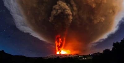 Erupção de vulcão